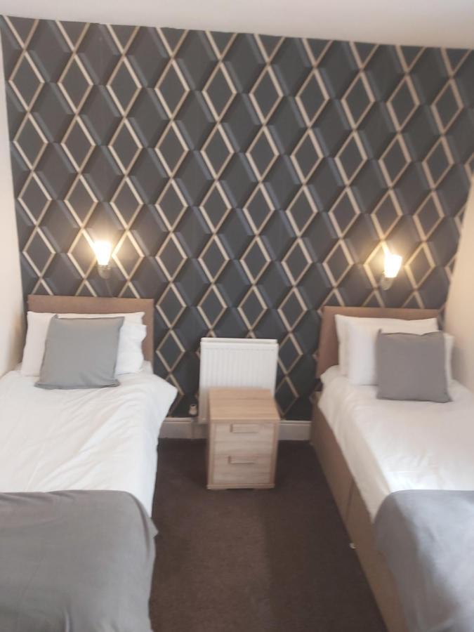 Rayners Hotel Blackpool Bagian luar foto