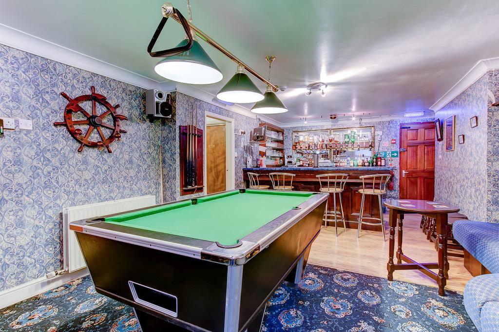 Rayners Hotel Blackpool Bagian luar foto