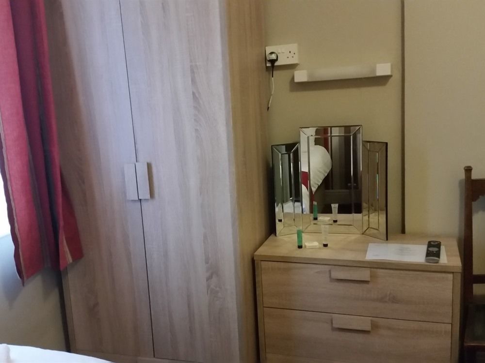 Rayners Hotel Blackpool Bagian luar foto