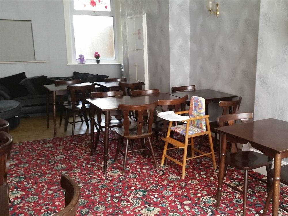 Rayners Hotel Blackpool Bagian luar foto