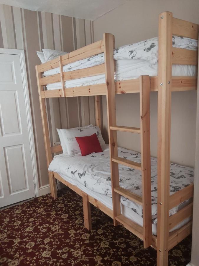 Rayners Hotel Blackpool Bagian luar foto