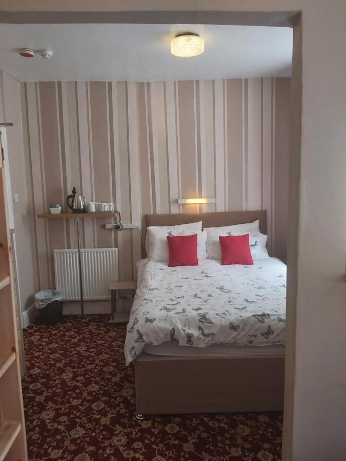 Rayners Hotel Blackpool Bagian luar foto